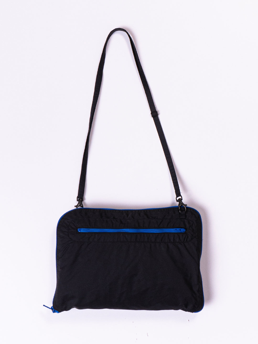 BLACK ANORAK / BAG