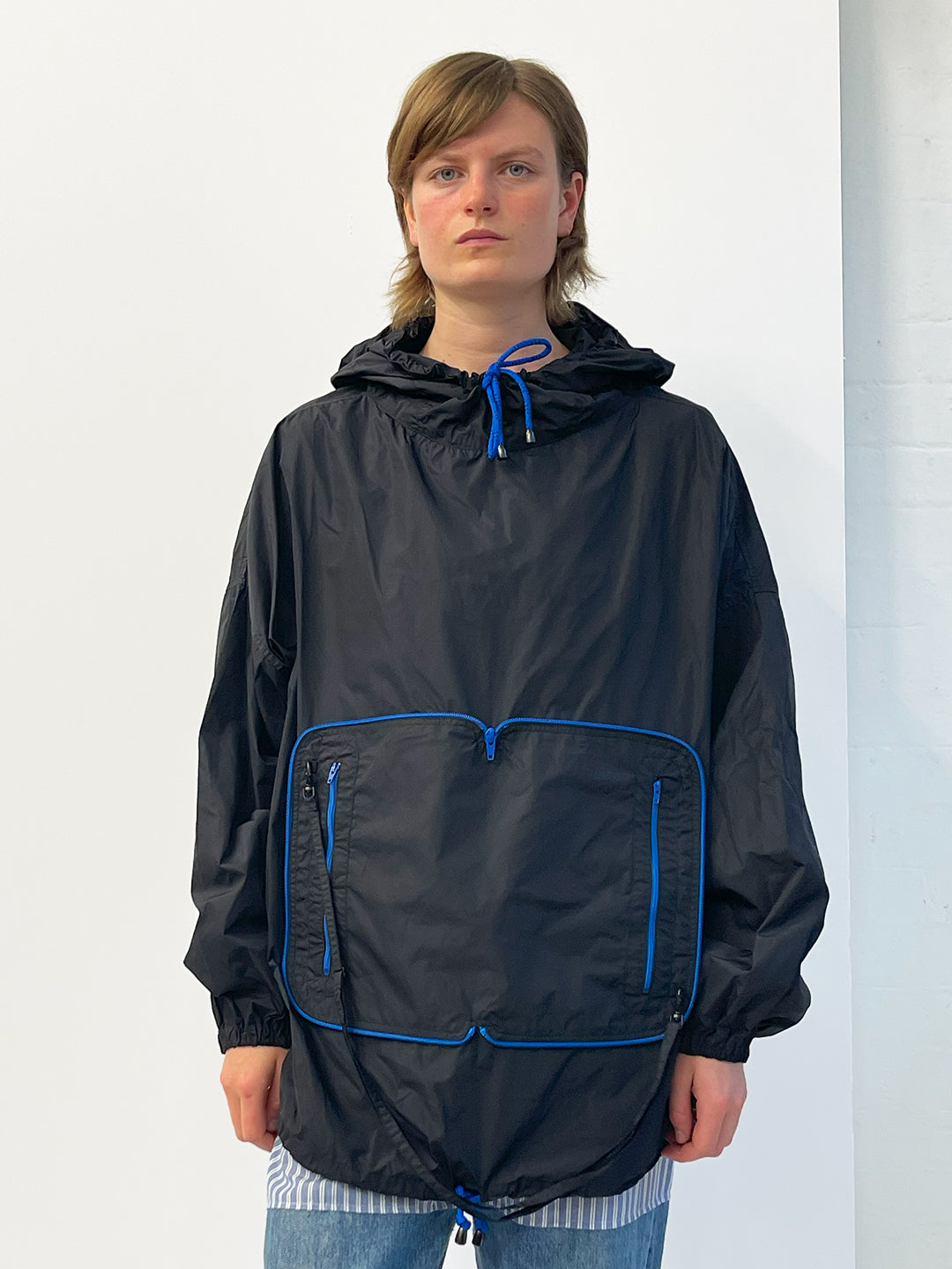 BLACK ANORAK / BAG