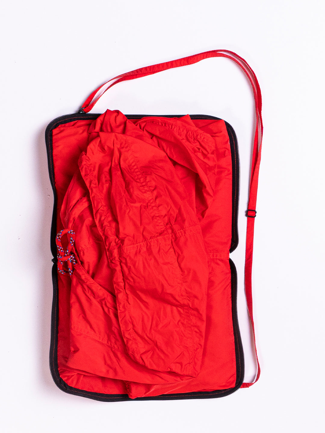 RED ANORAK / BAG